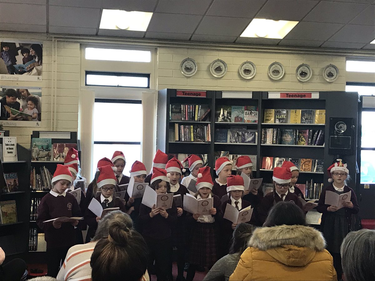 MandiB_'s tweet photo. Big festive thank you to the children of #HaydockEnglishMartyrs who visited @STHLibraries #HaydockLibrary this morning to sing Christmas songs at our coffee morning - you were brilliant 👏🏻 https://t.co/coxHCly5nk