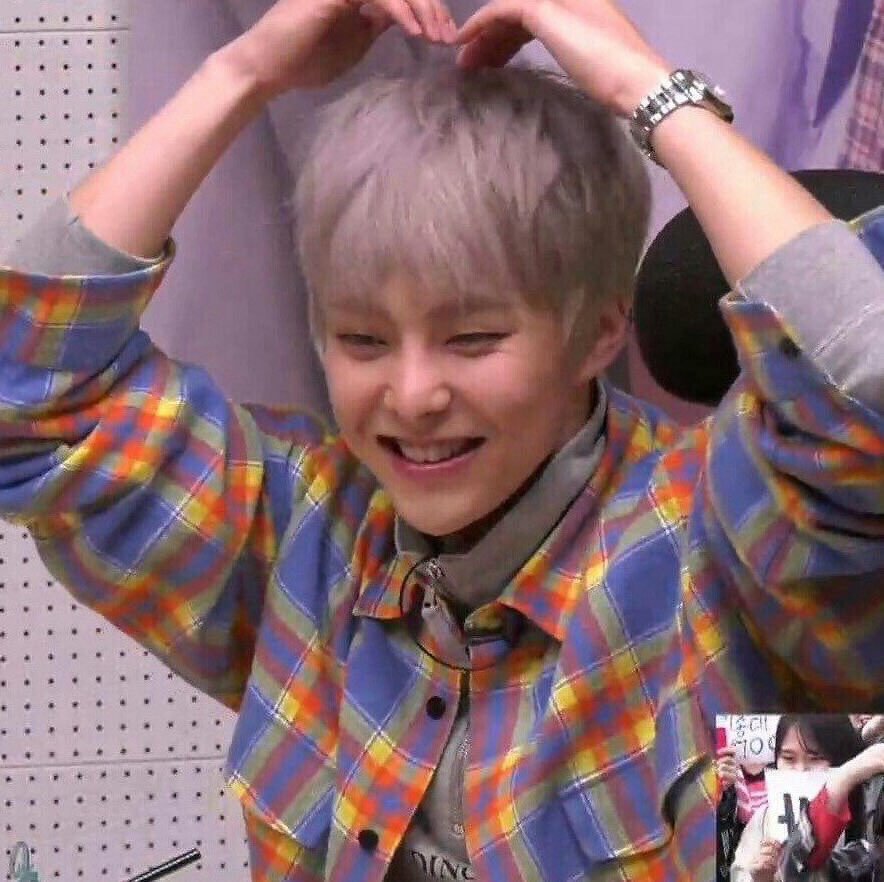 Fluffyumin's tweet photo. @B_hundred_Hyun Congratulations Baekhyunee you deserve all the love and appreciation  , Love you so much ❤️💕💝 https://t.co/xRadel9SYY