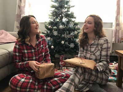 delladriscollx's tweet photo. How to have a sustainable Christmas ft @paperlesspost! https://t.co/u01g4DrynU #sustainablechristmas #Sustainability #christmasgiftguide #paperlesspost https://t.co/h4XRynsgME