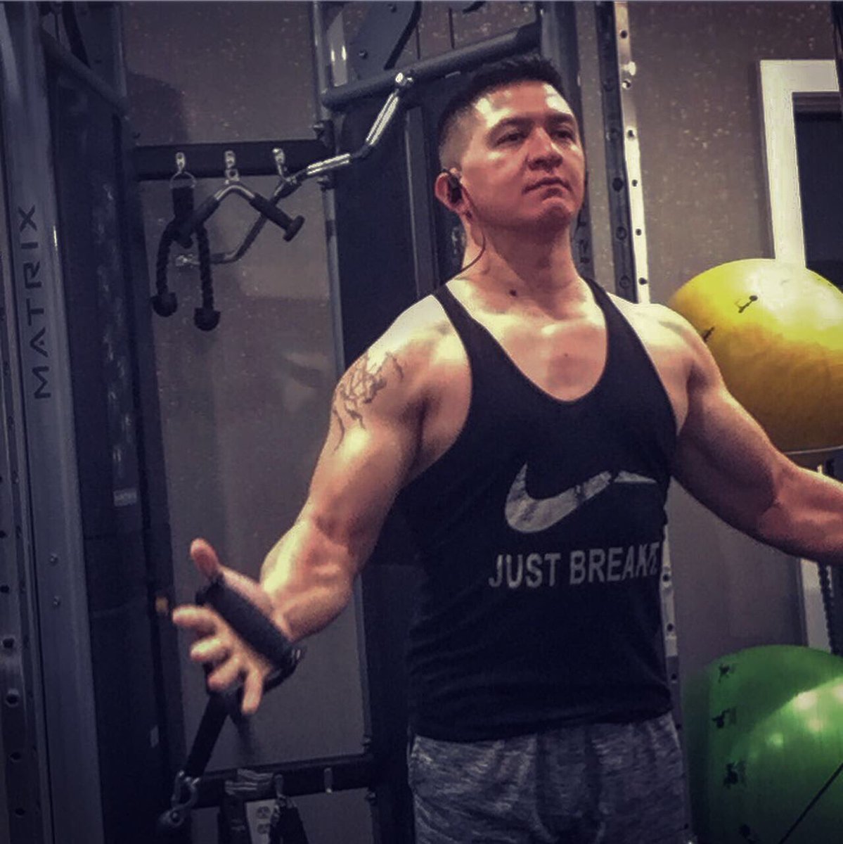 JamesHayes1138's tweet photo. Upper Body...Again!
https://t.co/2pI9qH5P2X
#acting #actor#castingdirector #casting #atlanta #losangeles #newyork #muscle #gains #castingcalls #instaactors #instaatlanta #instaacting #instacastingdirector #gym #fitness #artist #actorslife #instagood #hollywood #audition #love https://t.co/QmVi3frNkF