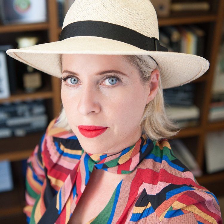 Could you make it one whole day each week without your phone or computer? Internet pioneer <a href="/tiffanyshlain/">Tiffany Shlain</a> discusses the power of powering down at #TheBatterySparked on 1/25. buff.ly/2OFTMWw