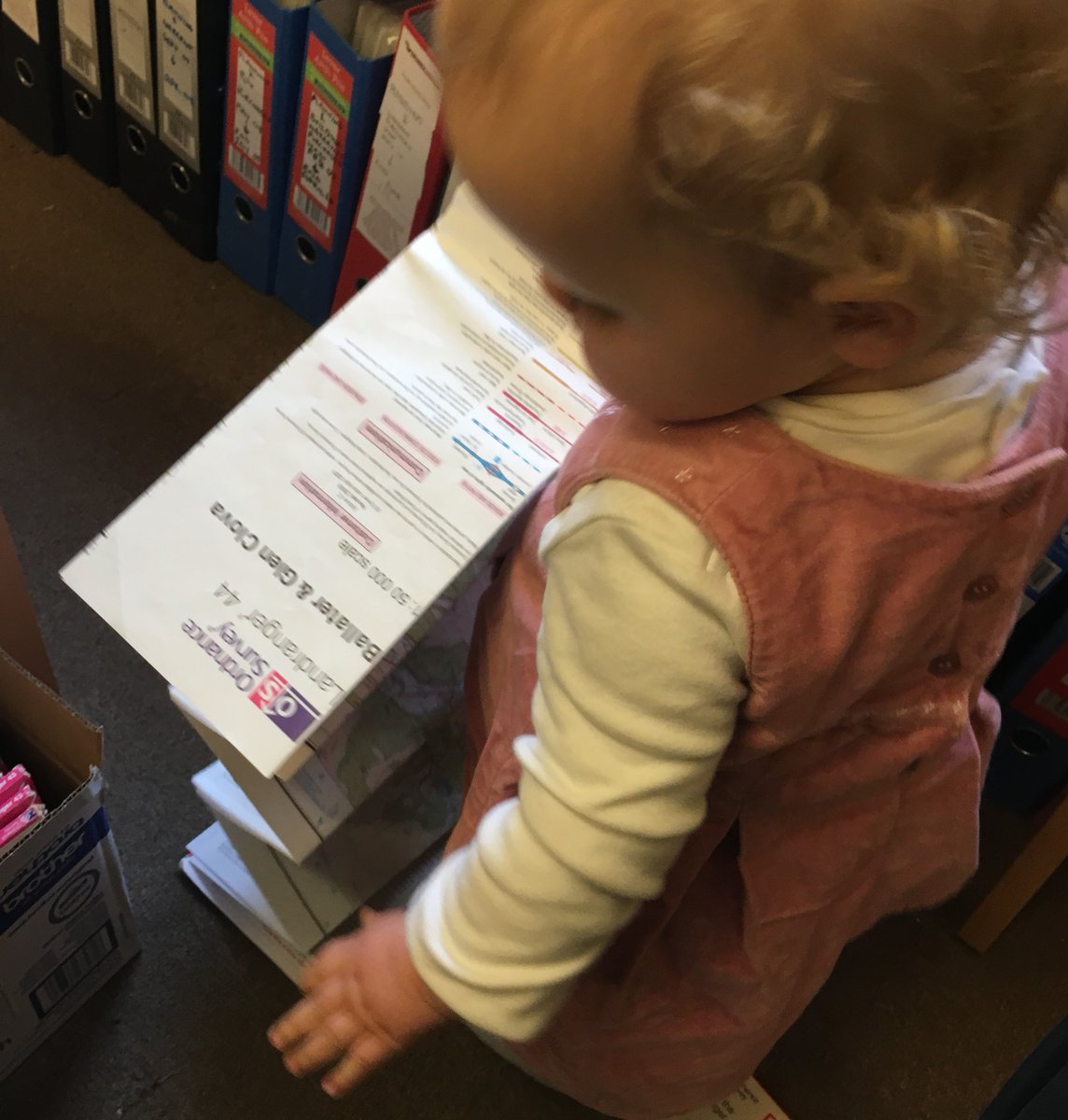 CountyProp's tweet image. We had a very special visitor in the office this morning, Paul's daughter Phoebe.  She seems to have an interest in maps already, which is good.  I think we know all now who rules the roost at home ....

#countyprop #dadsanddaughters #Maps #SpecialOne #daughter