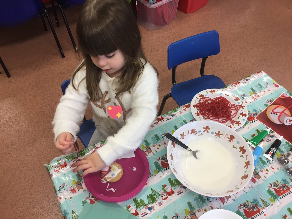 TJPrimary's tweet photo. A busy morning for our pre-school children who visited Reception class this morning. #TJRSC #TJReception https://t.co/lxbduZKqBN