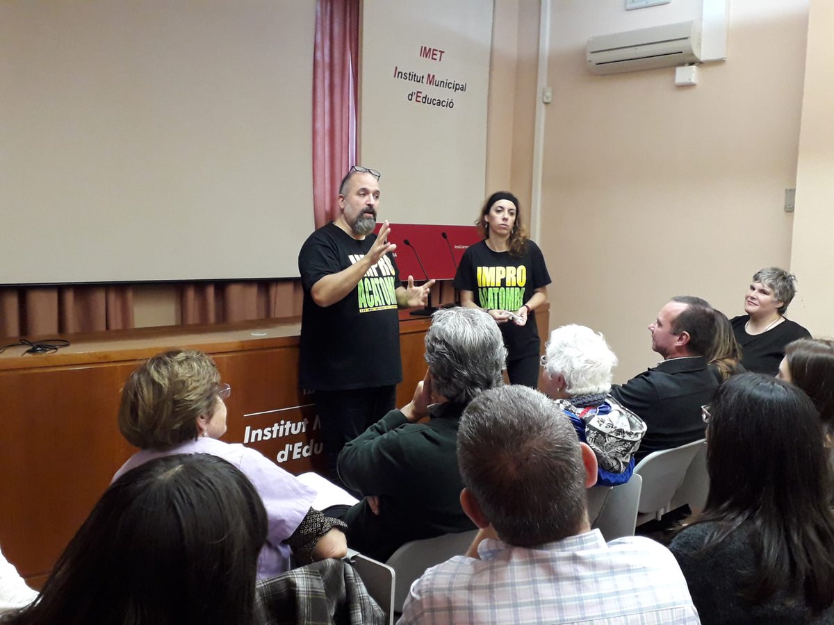 voluntaris.cat (@voluntaris_cat) on Twitter photo Què bé que ens ho hem passat amb <a href="/ImproAcatomba/">IMPRO ACATOMBA</a>!🎉 La cirereta del pastís d'un #DiaInternacionaldelVoluntariat que no ha oblidat el teatre, la improvització i el dinamisme.
El paper del #voluntariat per transformar la societat, avui, també ha sortit en escena!👏 Què bé que ens ho hem passat amb <a href="/ImproAcatomba/">IMPRO ACATOMBA</a>!🎉 La cirereta del pastís d'un #DiaInternacionaldelVoluntariat que no ha oblidat el teatre, la improvització i el dinamisme.
El paper del #voluntariat per transformar la societat, avui, també ha sortit en escena!👏