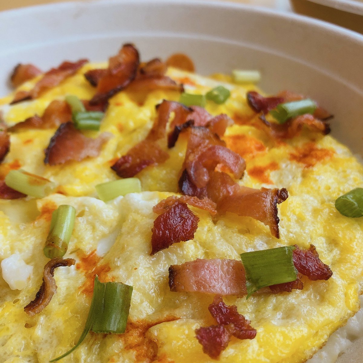 Trust us, these are not your momma’s grits. Try our loaded Grit Bowl this week for breakfast with a punch! 👊