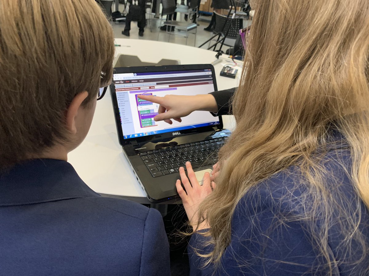 snap_wire's tweet image. Programmers at work #MoreThanRobotsUK #FirstTechChallenge #FirstTechChallengeUK