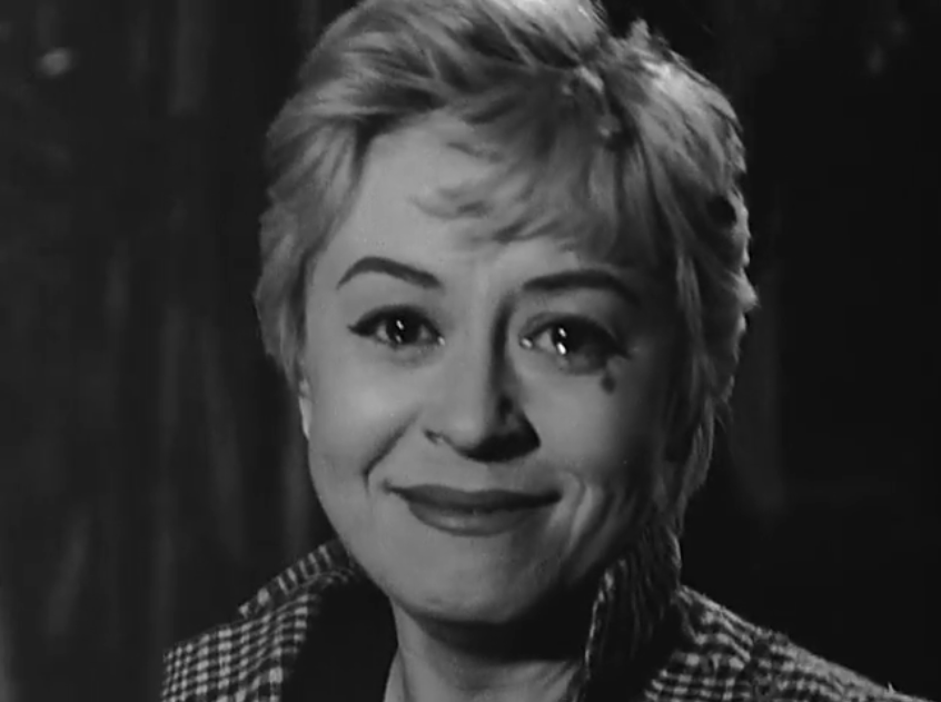 엔딩과 그 얼굴이 영화의 인상을 바꿔놓은 다른 사례로는 뭐 당장 기억나는 건 사골국이지만 <카비리아의 밤>.. 영화의 막을 내리는 페이드 아웃...