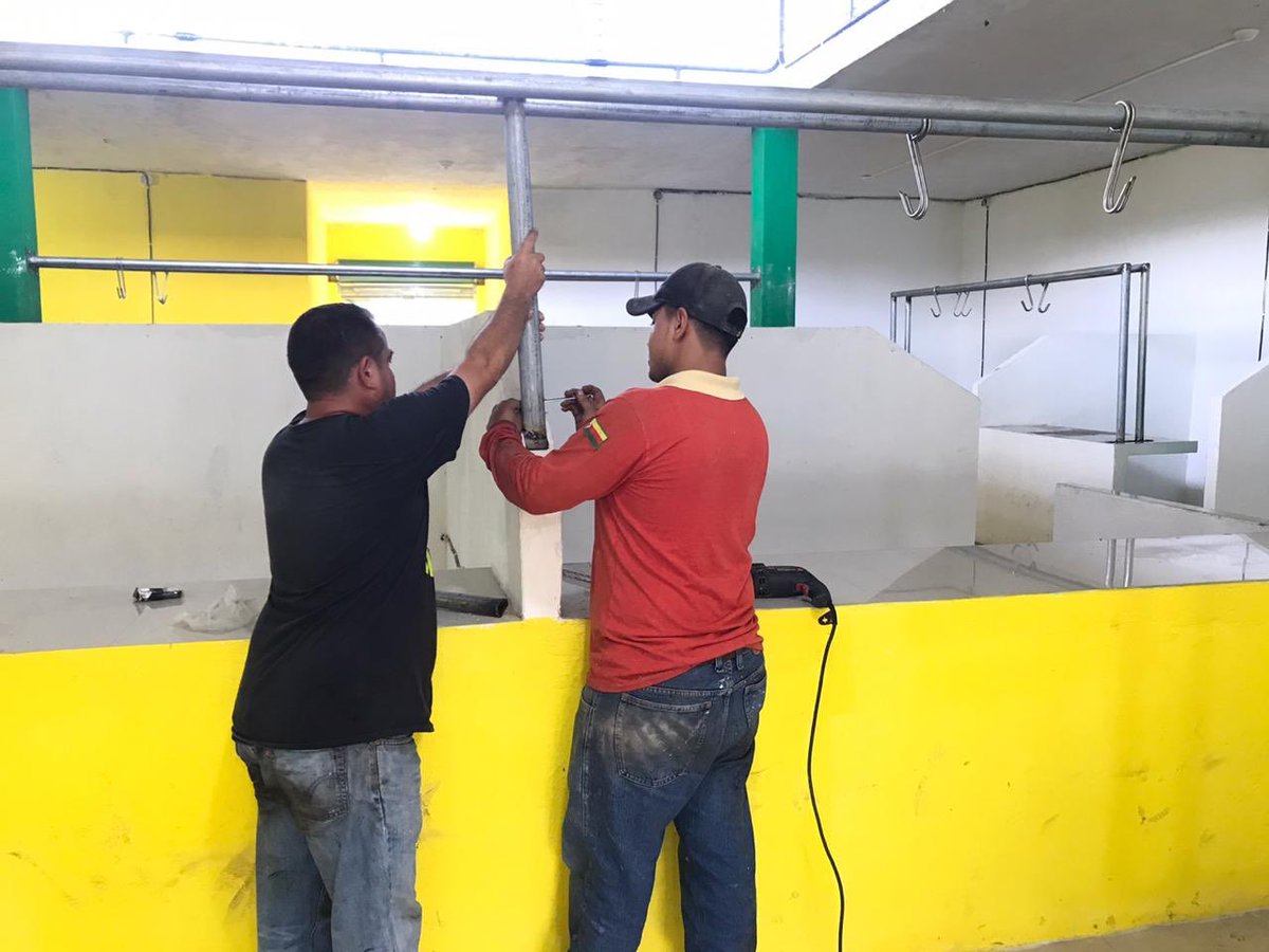 RodrigoMenaR's tweet photo. El MERCADO de la BRAMADORA es una realidad, lo prometido es deuda, muchos veían imposible hacer obras con un Municipio sobre endeudado, pero con la Bendición de Dios  y un modelo de gestión de optimización de recursos se logra, se vienen grandes obras  para nuestro Cantón. https://t.co/73TWMCurdp