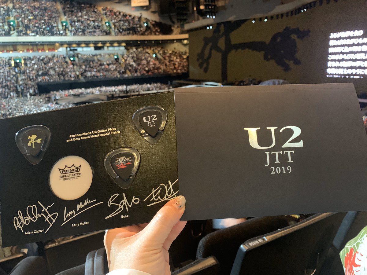 djsanoeri's tweet image. U2❣️🇮🇪🇯🇵
#U2 
#U2TheJoshuaTree2019 
#U2thejoshuatreetour2019 
#U2JAPAN 
#さいたまスーパーアリーナ