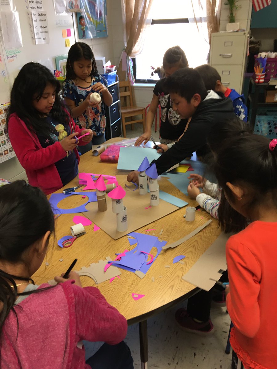 MrsCherryEL's tweet photo. THANKFUL for student-created castle from recycled materials. Students described parts of the castle and the process of making it on SeeSaw using transition words. Student-created rubric. Magic Tree House #2 - The Knight at Dawn #FAMEatBES @brookhillelem https://t.co/yCAzBYPfCu