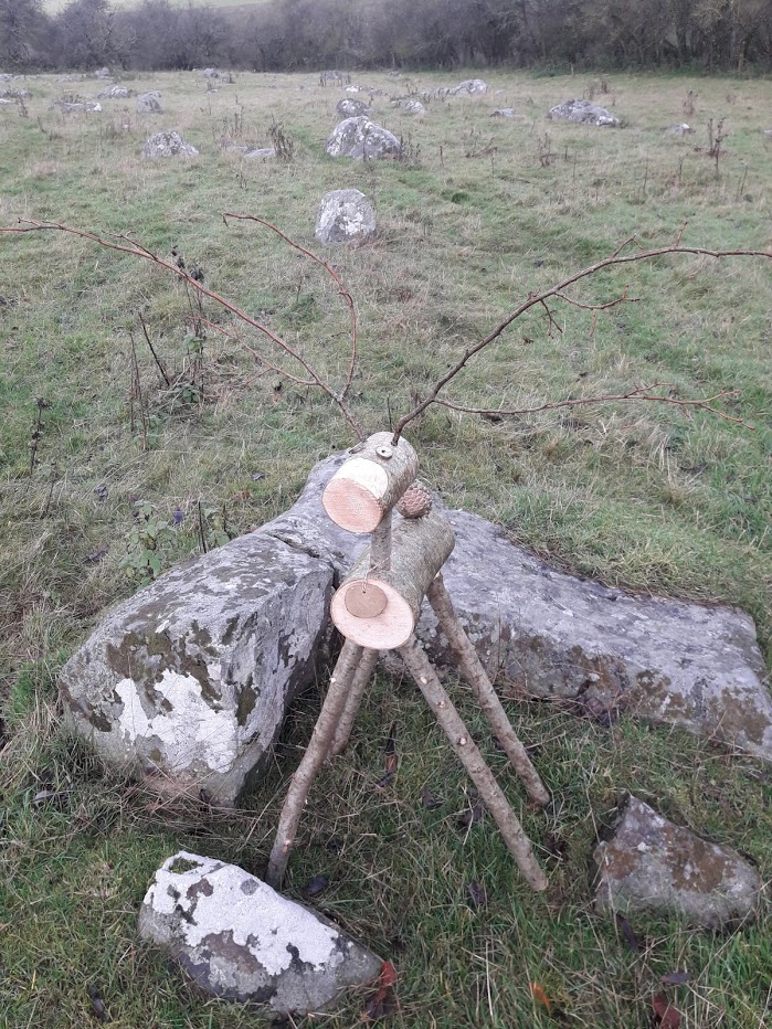The reindeer are getting closer to <a href="/AveburyNT/">Avebury NT</a>. This one has been busy weaving in and out of the sarsen stones at Piggledene and Lockeridge Dene. Only 3 days to go ow.ly/VzWY50xrnKK #WiltsRangerReindeer #ReindeerAreComing