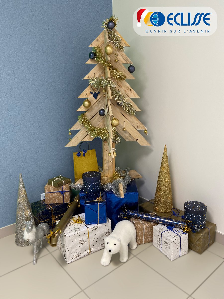 Chez #Eclisse, la magie de Noël est bien présente mais sans en oublier nos convictions environnementales ! ♻️ #SapinAlternatif #EquipeMotivée

Restez connectés pour découvrir nos deux autres merveilleux sapins faits "Maison" avec du bois recyclés ! 🎄