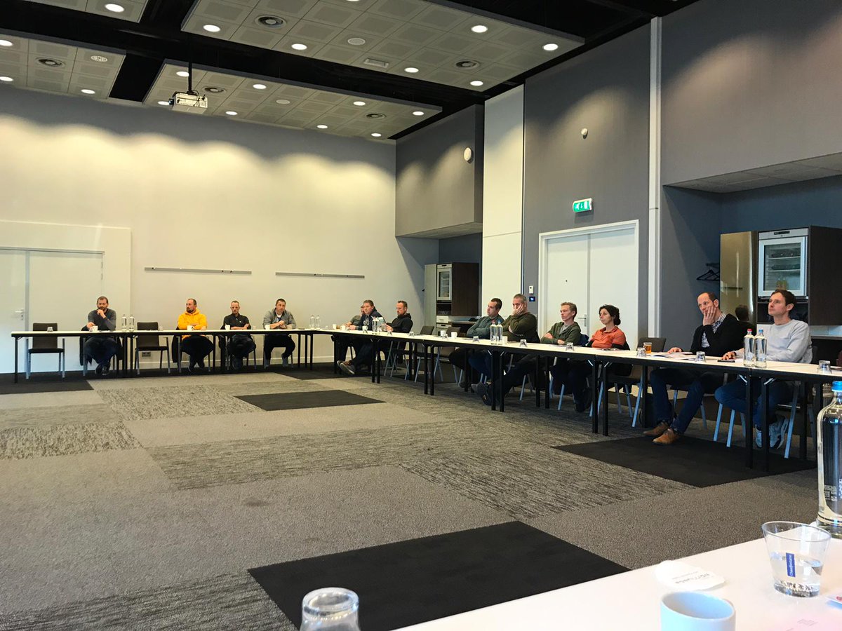 Technecobv's tweet image. Vandaag wordt er weer veel geleerd over de Mercuria en Eria Tower in Bunnik!

#training #warmtepomp #PostillionHotelBunnik