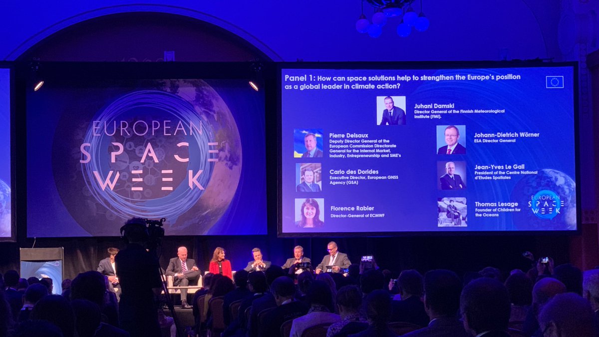 That’s an impressive #eusw2019 panel with “How can space solutions help to strengthen the Europe’s position as a global leader in climate action?” 
Pierre Delsaux, Carlo des Dorides, Florence Rabier, @janwoerner, @JY_LeGall, Thomas Lesage @children4oceans with  @JuhaniDamski