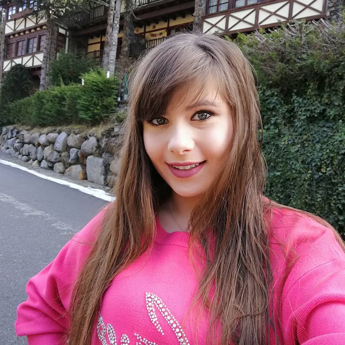 Happy Wednesday !!! 😘❤️ #Guess #WednesdayMotivation #Smile #fun #bonnejourn&eacute;e #cute #selfie #BlueEyes<a href="/tag/guess"class="tags">#Guess</a><a href="/tag/wednesdaymotivation"class="tags">#WednesdayMotivation</a><a href="/tag/selfie"class="tags"><span>#selfie</span></a><a href="/tag/smile"class="tags"><span>#smile</span></a><a href="/tag/cute"class="tags"><span>#cute</span></a><a href="/tag/fun"class="tags"><span>#fun</span></a><a href="/tag/blueeyes"class="tags"><span>#blueeyes</span></a><a href="/tag/bonnejou"class="tags"><span>#bonnejou</span></a>