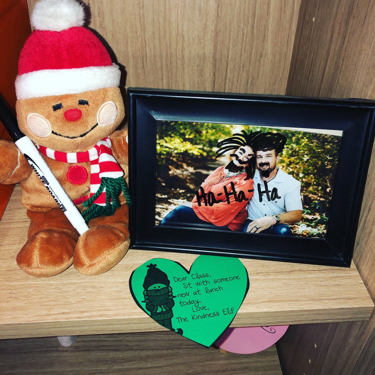 MsFortsKidsRock's tweet photo. Oh Gingy... you’re hilarious!! #classfriend #atleastheleftakindnessheart  @Spradley_El https://t.co/k2ml933tJZ