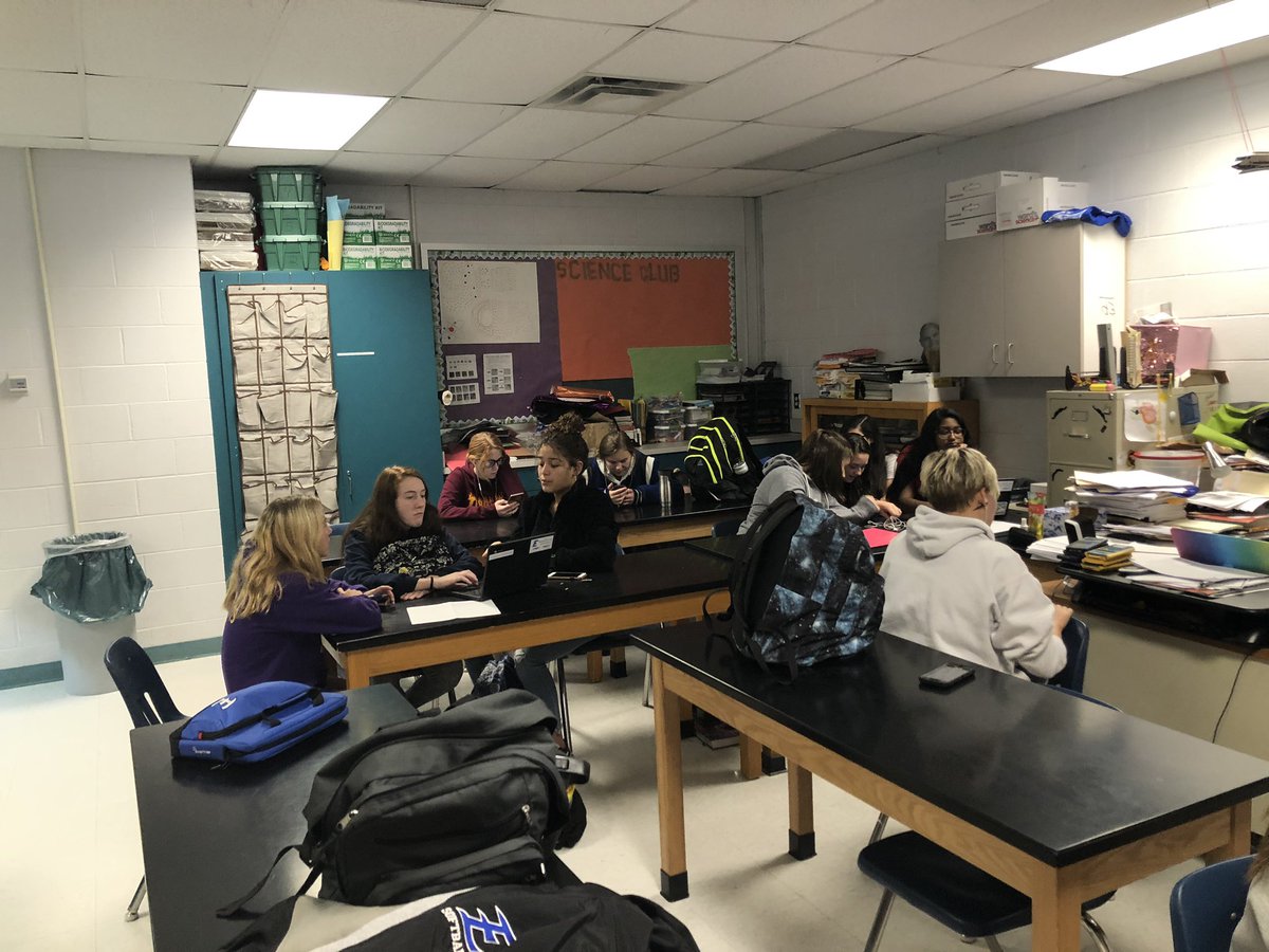 Catch the students working hard with the new billboard design and the NJM Just Drive video!! 🐾🐾
