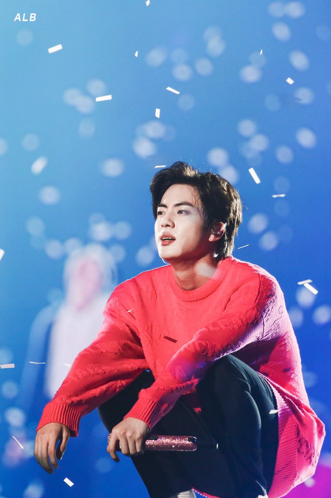 ALittleBraver92's tweet photo. 191204 MAMA #Jin #진 #석진 #김석진 @BTS_twt https://t.co/m6WeO06eOF