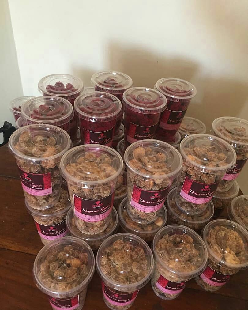 ProductsCherry's tweet photo. Ubuyu Wa Zanzibar wa Babu Issa!
Unapatikana Jumla na Reja Reja!
Ndoo ndogo 40,000/=
Kisado kidogo 15,000/=
Kikopo kidogo 1,000 &amp; 2,000/

Wasiliana nasi
0784571580 
 0762056333(WhatsApp)
Tupo Dar Makongo Juu na Tunasambaza mikoa yote Delivery Dar ipo at low cost.
#TwitterGullio https://t.co/J2ZQrJKDzh