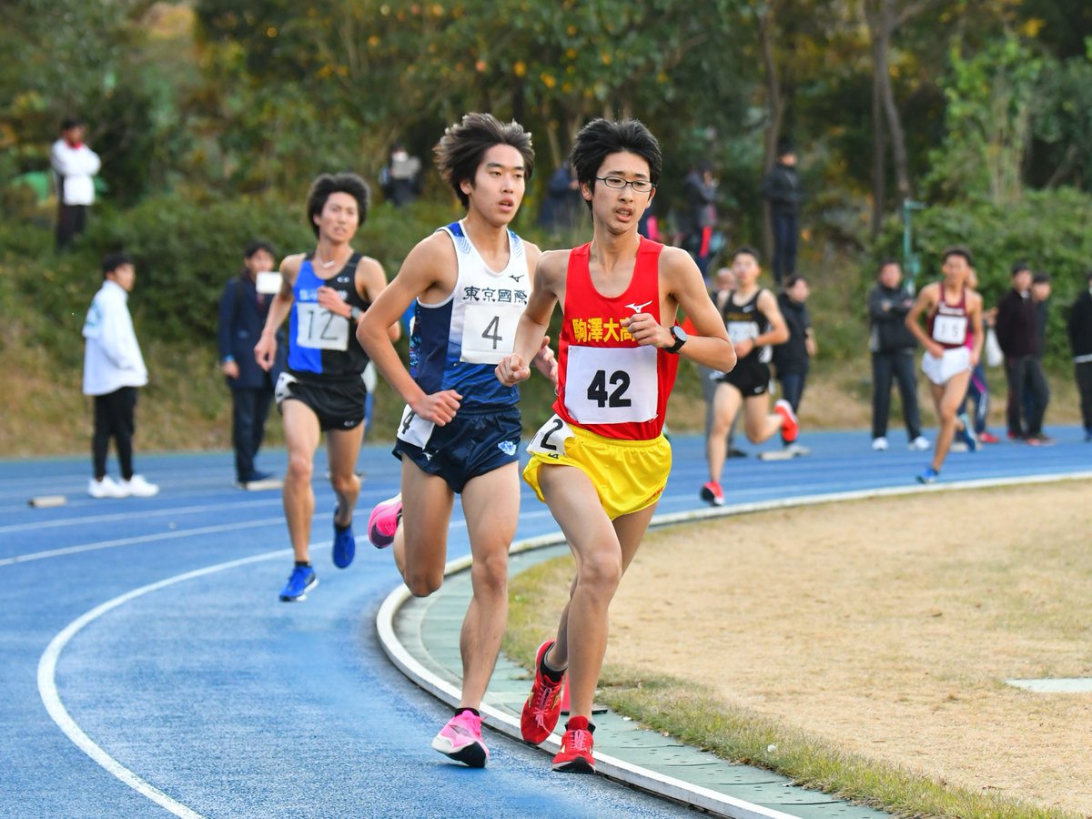 たかば Ar Twitter 12 1 日体大長距離競技会 5000m 26組 與古田 葵京 駒澤大高 14 53 75 Pb ベストを30秒更新して14分台をマークした與古田くんナイスランだったし 彼を迎えるためにダッシュでゴールに向かい笑顔で称えるチームメイトも熱かった Https T Co