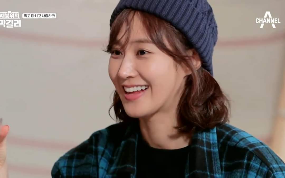   Happy birthday !! Love You kwon Yuri  
