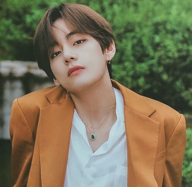 taekook au;

rival CEO Kim Taehyung and Jeon Jeongguk loathe each other, /a lot/. they keep exchanging such petty wordsー either on social media and in real life.

but, one day, the media became a chaos, many questions and gossips expeditiously goes around whenー