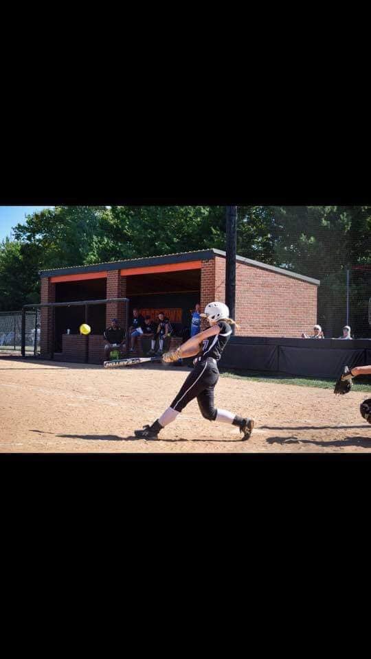 SluggersWoolums's tweet photo. 🚨Commitment Alert 🚨

Congratulations to Kaylyn Barnett on her commitment to Georgetown College. Coach Thornton is getting a excellent student-athlete and a true team player that brings a strong bat &amp; solid defense. Proud of you @kaylyn71 Go Tigers! #GOKSC https://t.co/MusceNcHwz