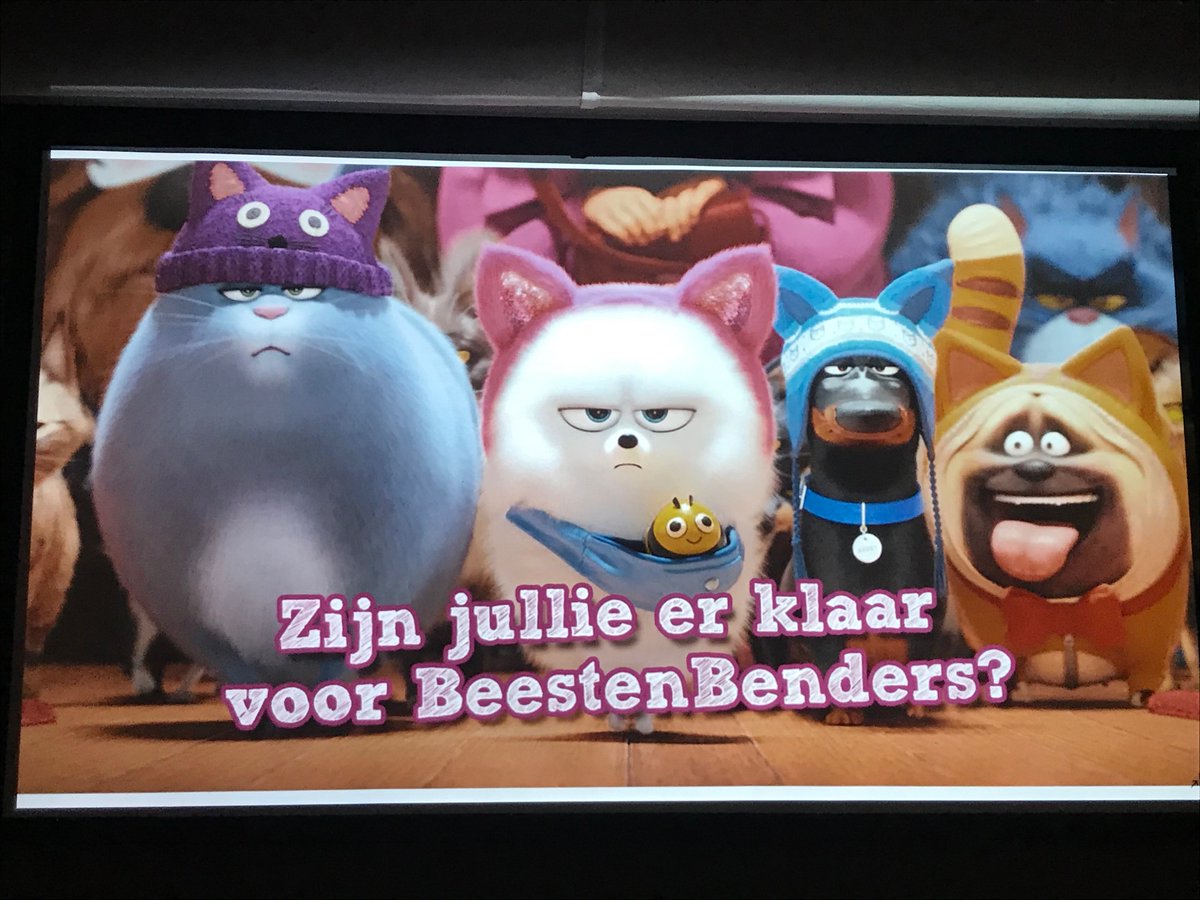 De BeestenBenders uit <a href="/gemzwijndrecht/">Gemeente Zwijndrecht</a> gaan vanmiddag gezellig naar de film. #stilteindezaal #welkegeheimenweetjijvanjouwhuisdieren?