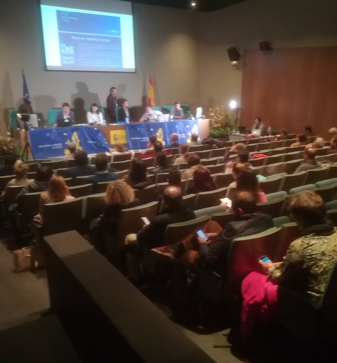 VesaLiesivuori's tweet image. Madridissa tänään EURES työkavereita muista Pohjoismaista, mukanaan myös rekrytoivia yrityksiä. Kilpailu osaavasta työvoimasta kiihtyy. Yhdessä @MessiLiveFi @EURESFin @POSTEpalvelu olemme tässä kisassa vahvempia #TalentBoost #talentattraction #talentintegration #FinlandWorks