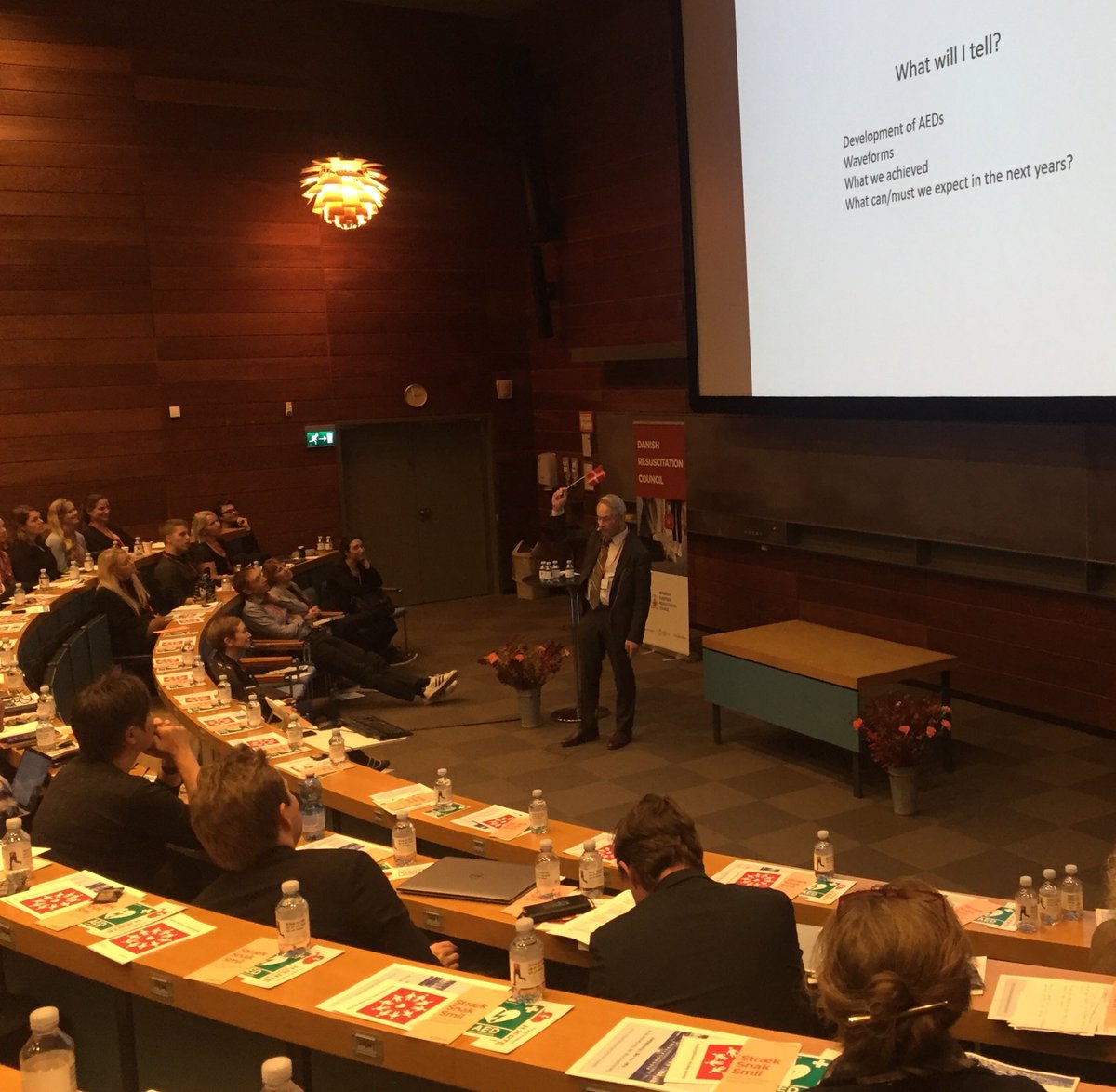 dk_DRG's tweet photo. Today at The Resuscitation Conference 2019 in Copenhagen, Dr. Rudolph Koster is presenting the most important advances and challenges within AED development during the past decades. He also offers his perspectives on needed future innovation @rwkoster #ResusDK https://t.co/yr9SdmKx51