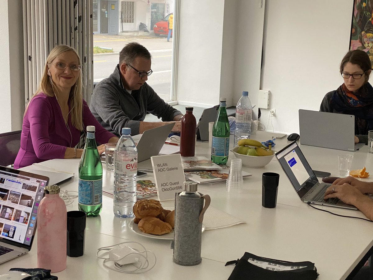 DaveHertig's tweet photo. It‘s #ContentProdDay! I‘m happy to spend it with @estherbuerki, Nici Jost, @revogt, @ThomasSchibli, @PatriciaKuster4, Corina Keller and @ThankfulnessZRH We work on our content while we are also connecting with each other during the breaks and input sessions. Join us next time? https://t.co/1WgoDwDjTy
