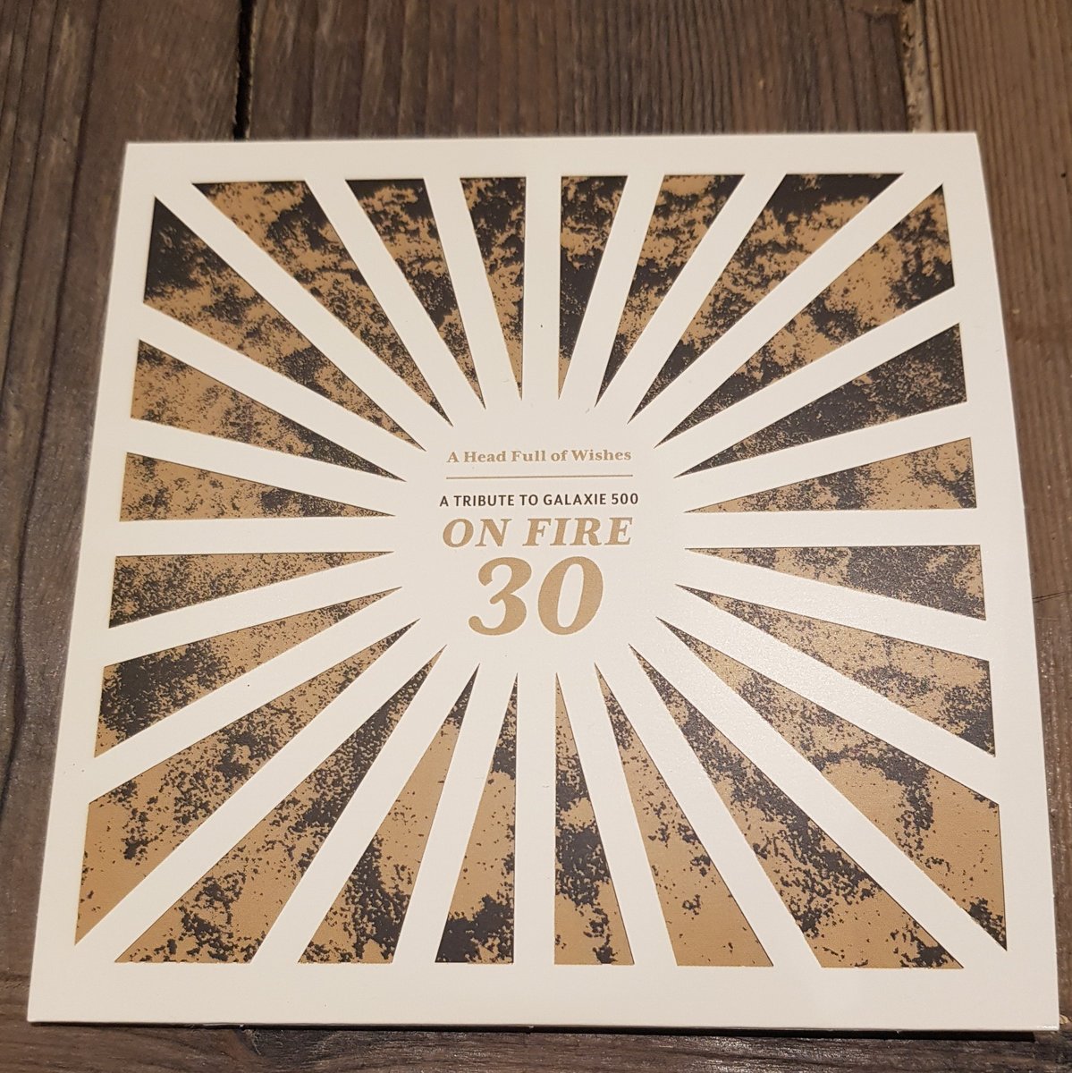 ahfow's tweet photo. Ron Harrity has done a beautiful cover of Galaxie 500's When Will You Come Home for #onfire30 -
"I liked the idea of a folky tune with outer space electronics, as if home were elsewhere in the universe."
https://t.co/KAkYJn4c5i https://t.co/ITJSqLQhSs