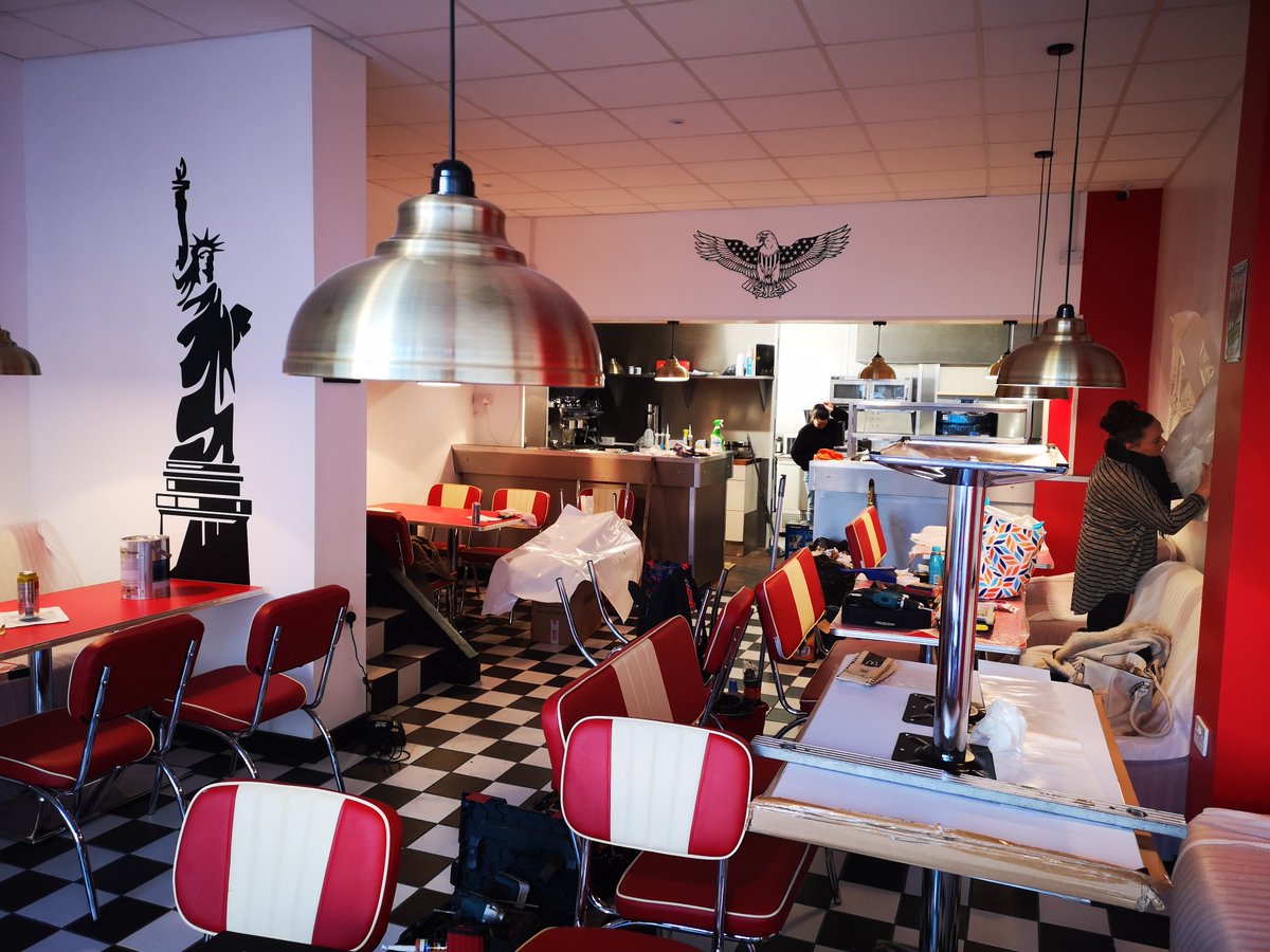 DinerLilys's tweet photo. Final preparations as we ready to open on Tuesday! https://t.co/5QmDJ8kOKw