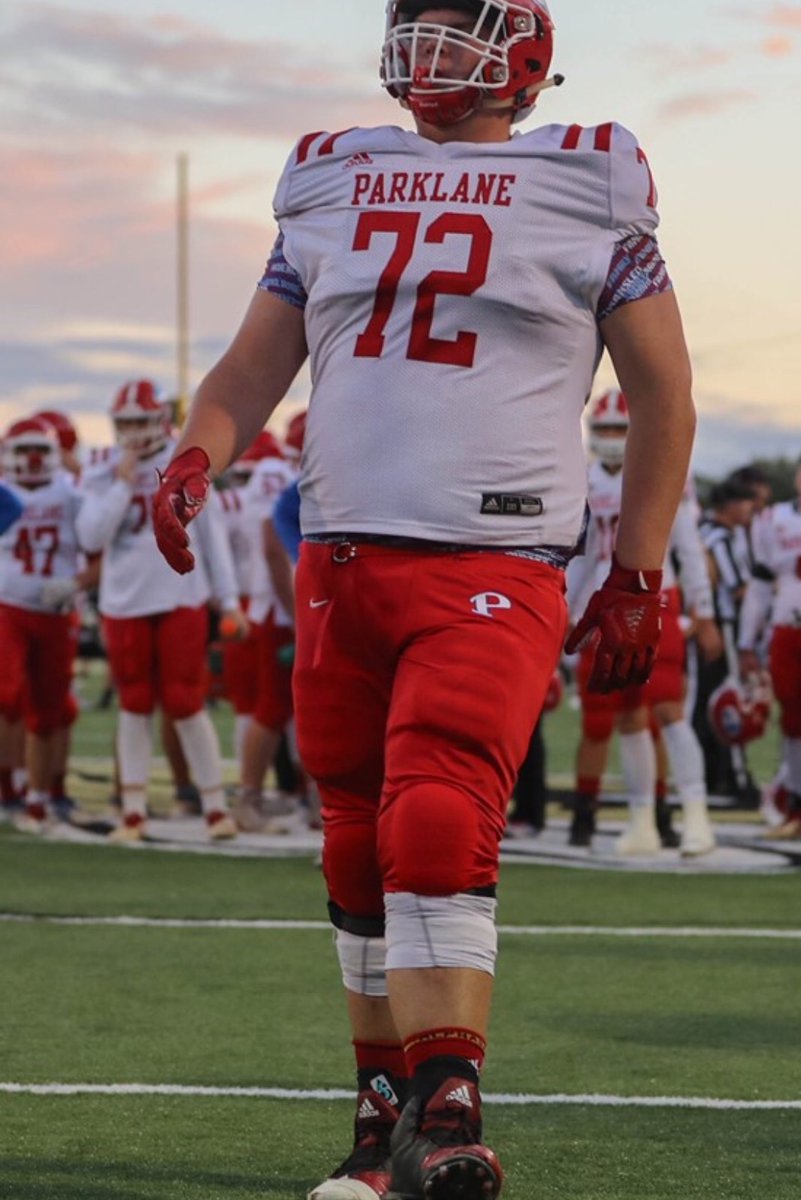 GabrielEstay72's tweet photo. Named to MAIS 4A-6A All-Star team. This lineman is Honored to be recognized. Looking forward to working out this week with other athletes from across Mississippi. Friday Blue vs White game. Making memories. 🏈🔥 https://t.co/p63JwwmJXT