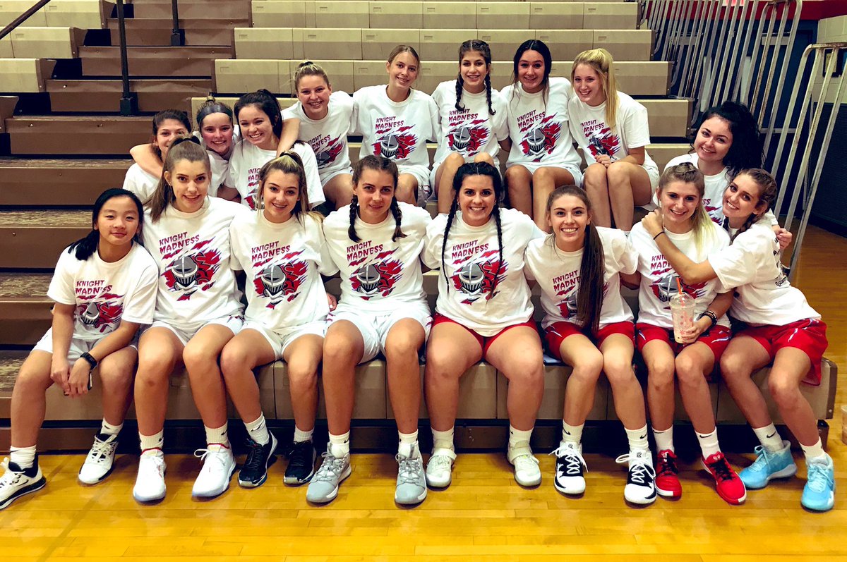 RedseaKhs's tweet photo. LADY KNIGHTS 🏀 GAME DAY💪🏼🔥
Be at Loveland🤢 tonight (12/4)
Tip-off @ 7:30 🕢
#tigertakedown👎🏼 #BIGGAMEHUNTING 🐅 https://t.co/dE5EXXKTSR