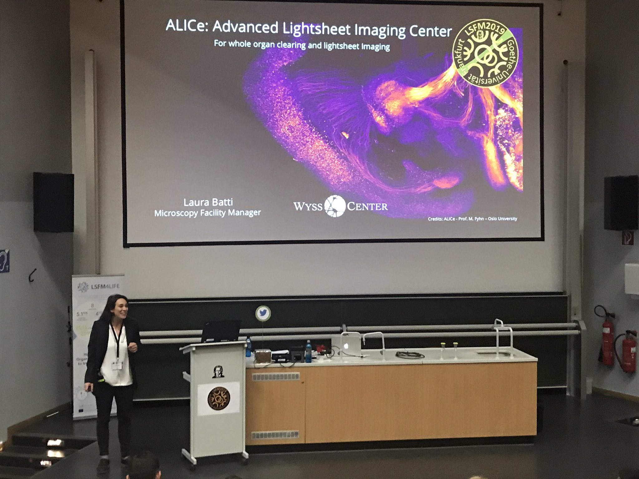 Florian Jug On Twitter Laura Batti From The Wysscenter Introduces Alice An Advanced Light Sheet Imaging Center Lsfm2019