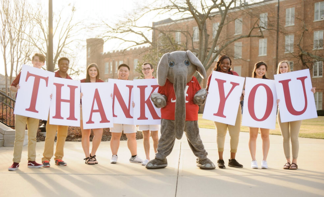 Bama_Houston's tweet photo. A HUGE Bama THANK YOU to everyone who supported #Dollars4HoustonScholars on #GivingTuesday. You’re AWESOME! 👏🎉 Final numbers should arrive from UA within the week. https://t.co/r3TXSGjBQE