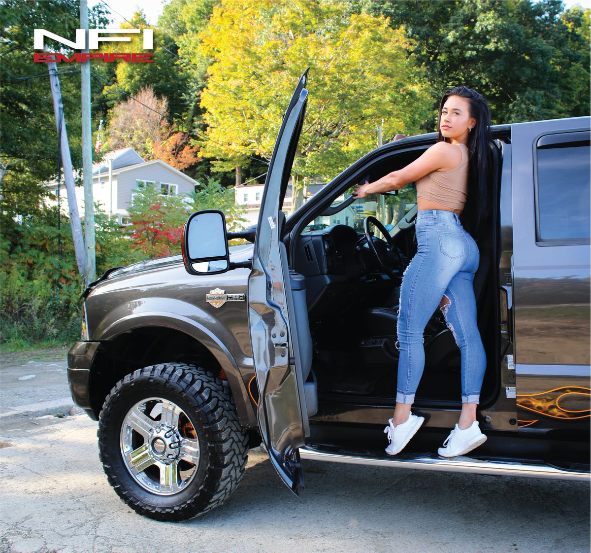 Happy Hump Day! Looking for a reliable 4x4 or AWD vehicle for the upcoming winter? Come checkout our selection of trucks, SUVs, and Jeeps.

NFIAutomotive.com

#diesel #powerstroke #model #fitnessmodel #fitgirl #truck #truckporn #nfiempire #nfimodels #dieselbabe