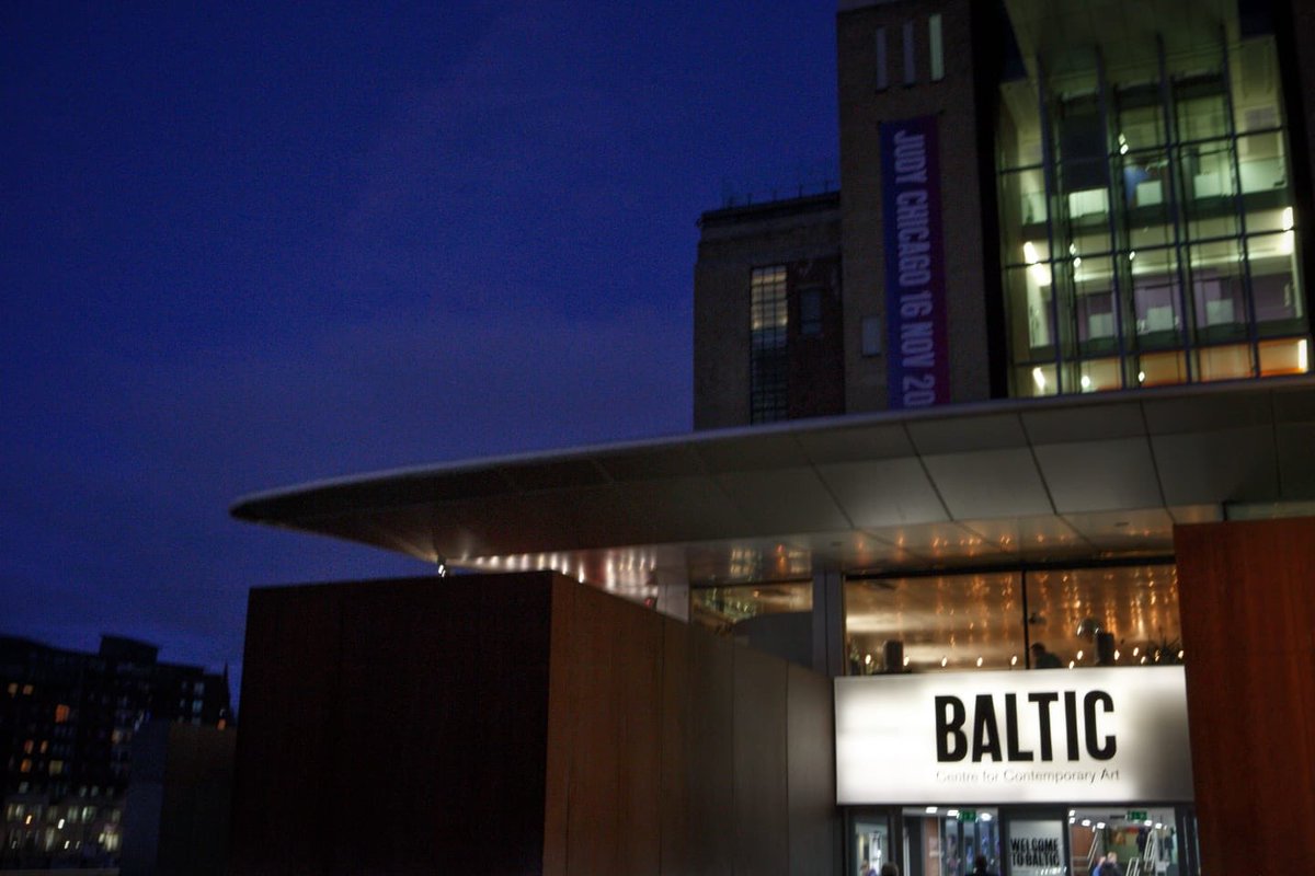 Not a bad view tonight at our Xmas drinks <a href="/balticgateshead/">Baltic Centre for Contemporary Art</a> #xmasdrinks2019 #millenniumbridge
