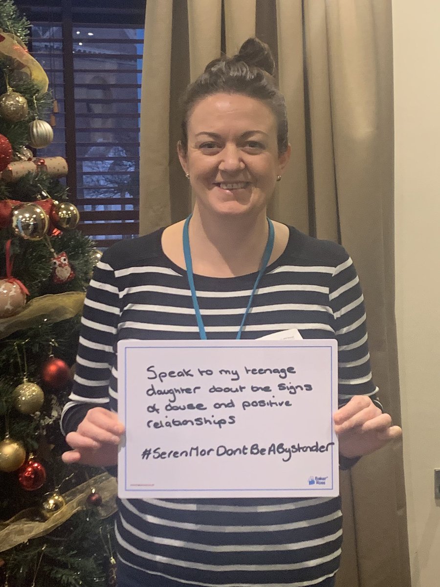 A representative from <a href="/DewisHousing/">Dewis</a>  with a brilliant pledge #SerenMorDontBeABystander
