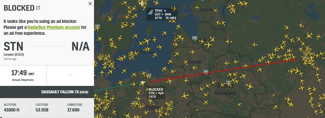 Onnoloog's tweet photo. I tought i was making a joke but that FA7X (that taked off right after AirForce One is really going to Moscow https://t.co/IKHFxktQ1O