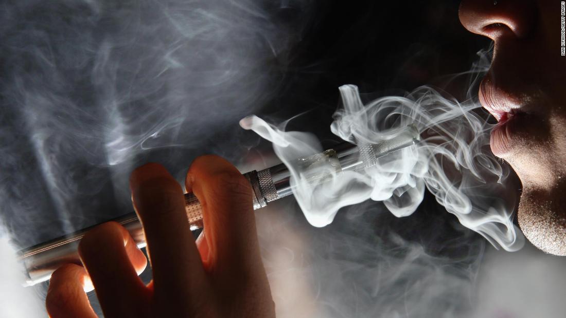 cnnbrk's tweet photo. Cases of vaping-related lung injury spread to all 50 states after Alaska officials report illness in teen who vaped nicotine and THC https://t.co/BQlMnDUYJg https://t.co/IzWJgG5VMP