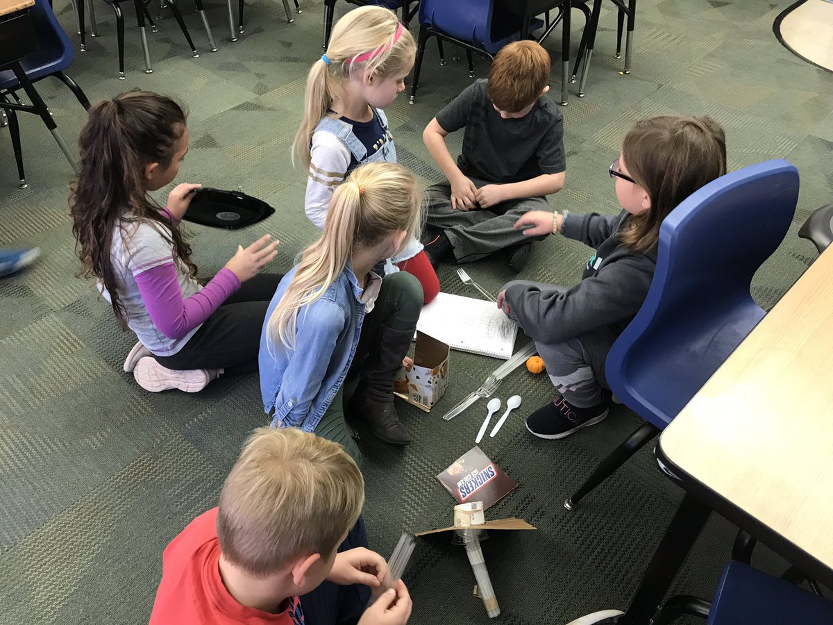 cf_coaches's tweet image. Why attempt #makerchallenges? It’s great problem solving, there is so much creativity, and IT’S FUN! Check out these first graders @OrchardCF !