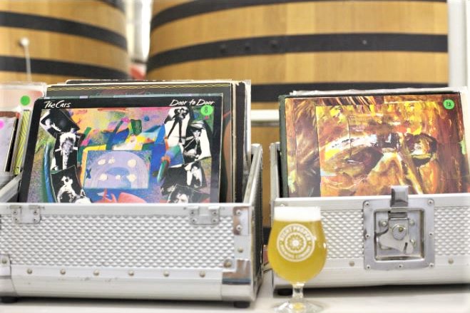 RightProperBeer's tweet photo. #RightProperBrookland's winter Record Fair is right around the corner! This Sunday 12/8, browse records from your favorite vendors, shop for some vintage clothing and fill your belly with BBQ...all with a Right Proper beer in hand!  See you there! #dcbeer #beerandrecords https://t.co/jGO0rYulIh