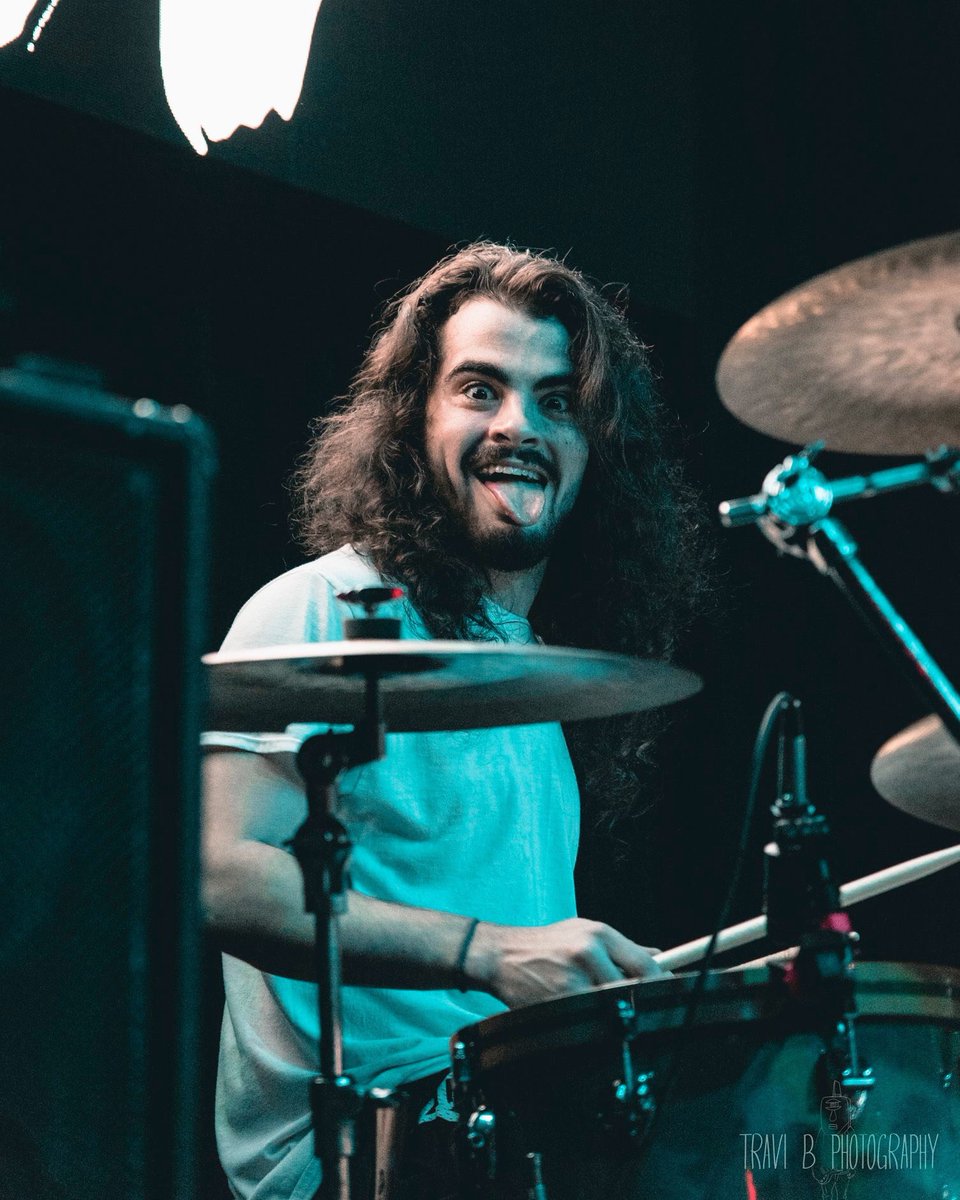 EnviousView's tweet image. FRIDAY NIGHT we find out if Zach has been naughty or nice at the first annual WRECK THE HALLZ at the OUTLAND BALLROOM! Get there early to catch our set!