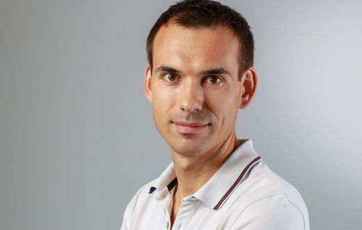 Le_Moniteur's tweet image. #TrajectoiresBTP : Le prix de la meilleure trajectoire #numérique revient à Denis Le Roux, ingénieur principal #SETEC | @setecbat @Groupesetec. 
Le trophée lui est remis par Pierre Verzat, président de @Syntec_Inge. 

Tous les nommés de la catégorie : buff.ly/2OR0nOe