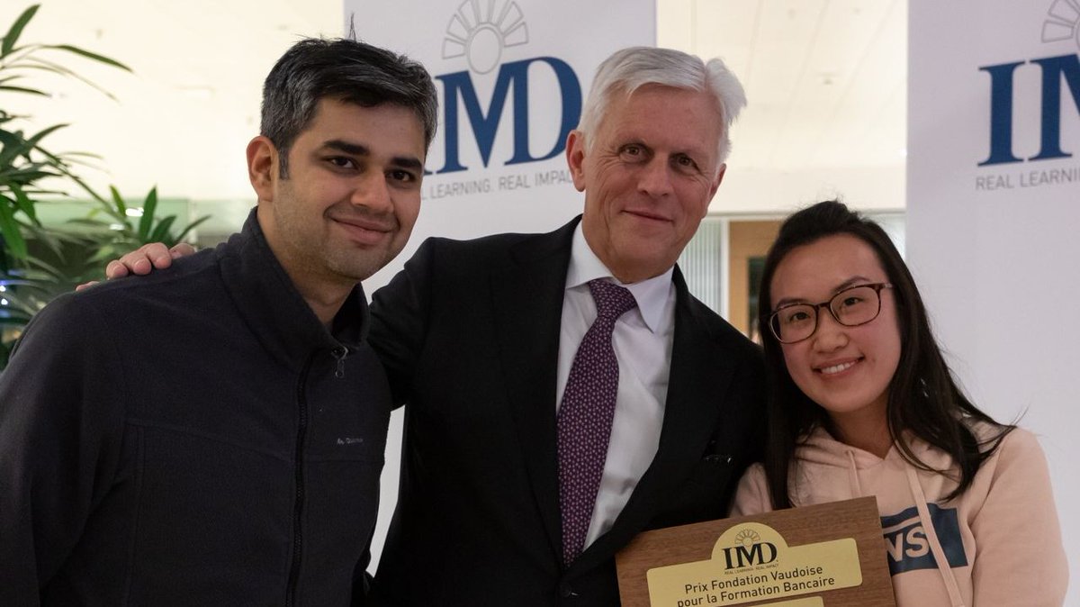 IMD_Bschool's tweet photo. The year is coming to a close for the @IMDMBA. Celebrations began with an emotional awards ceremony tonight. ๐ญ Watch the livestream of their #graduation on Dec. 6 at 10h30 CET: https://t.co/yF9uXs8QE6 #IMDImpact19 #MBA https://t.co/LVAKfO4a6v