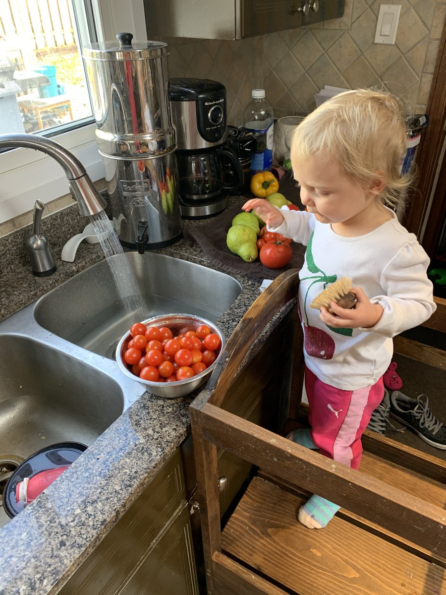 FitasaMamaBear's tweet image. Raising #healthy kids isn't based on ONE thing. It's all around, well-rounded lifestyle- just as it is for you!

So doing one thing to boost their immune system isn't going to counter feeding them processed foods for the other 9/10 snacks. 

Make the change.
#parentingtips