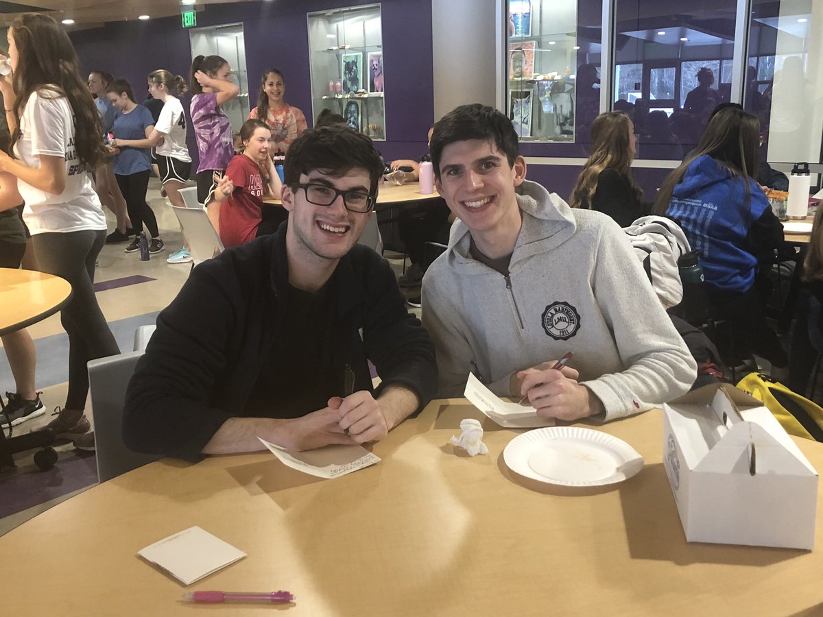 Jennifer Young tweet media