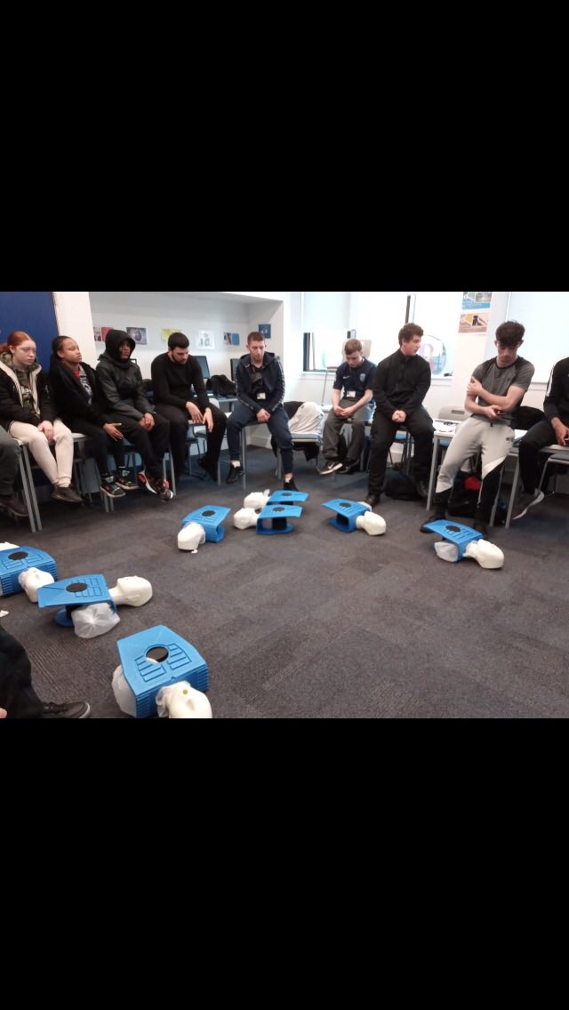 BSCBoxing's tweet photo. Our Boxing Academy students taking part on their QNUK Level 3 Emergency First Aid for Sport (RQF) @bsc_sport @England_Boxing @Sport_England @GetSetGoSport @barnetsouthgate https://t.co/7l9K5vu3fY